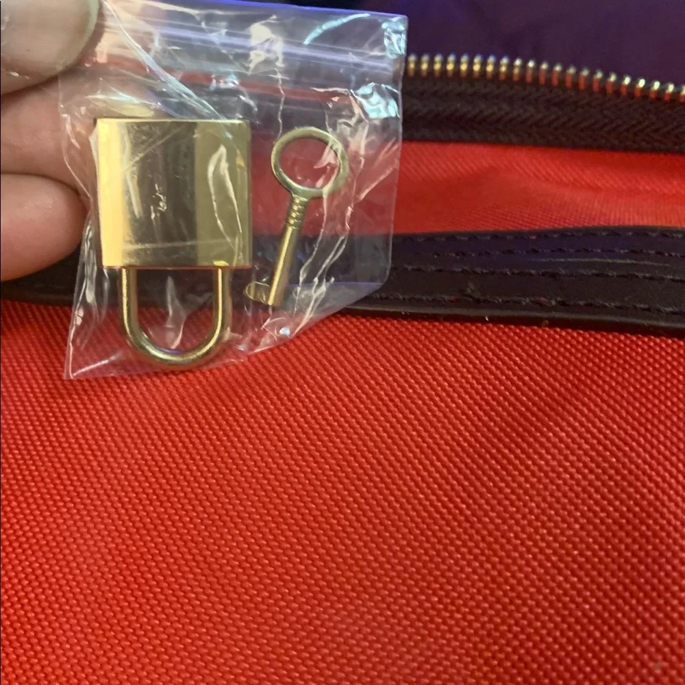 Checkered Brown Tote Bag - Picture 15 of 17